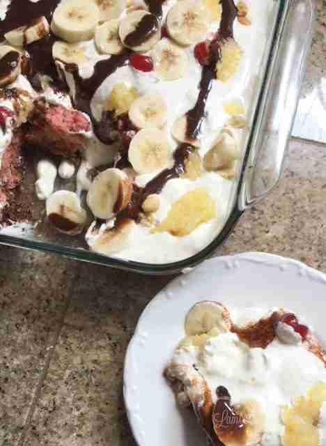 I have got to try this easy recipe for Banana Split Earthquake Cake! It has all of the yummy flavors you'd expect...chocolate, strawberry, pineapple, and more. Has easy ingredients like banana pudding mix and is such a simple but wow-factor dessert!